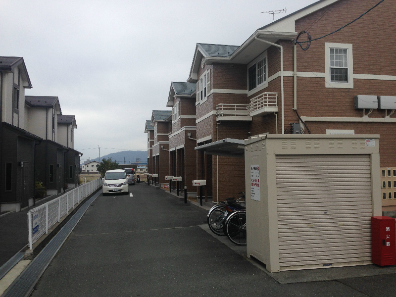 アドウェル弐番館 駐車場