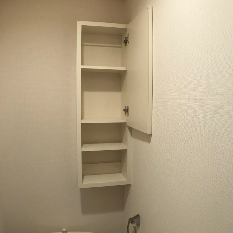 グランシャリオ トイレ収納棚