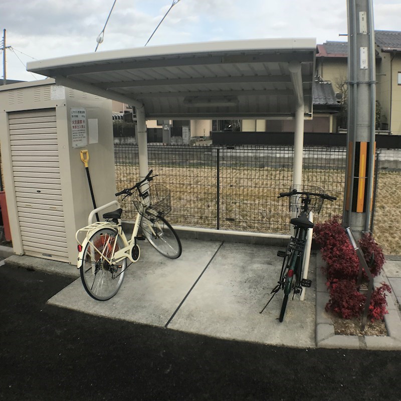 ファミーユミソノ 駐輪場