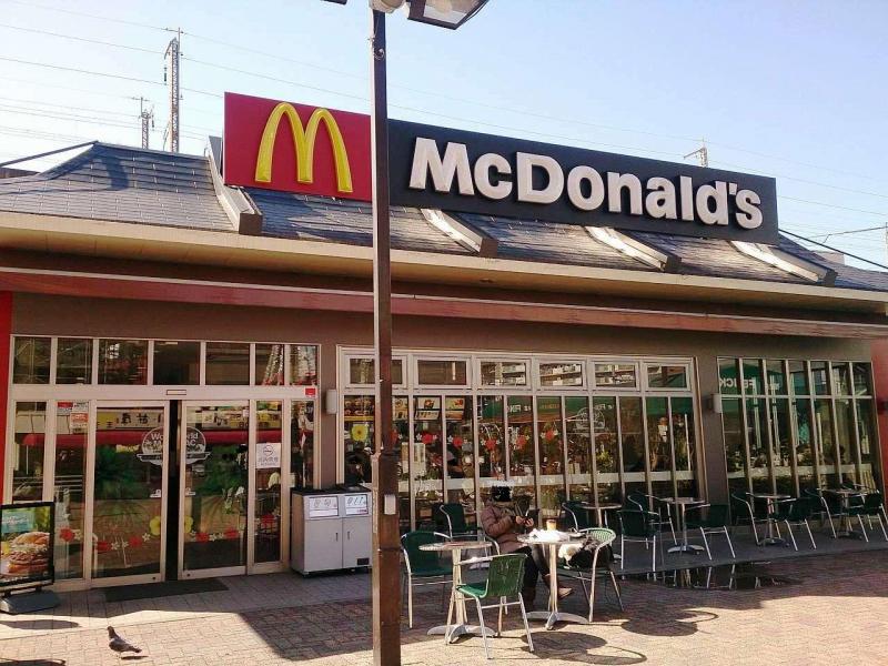 ヒルズ飛鳥山 レストラン：ﾏｸﾄﾞﾅﾙﾄﾞ 王子店　447m