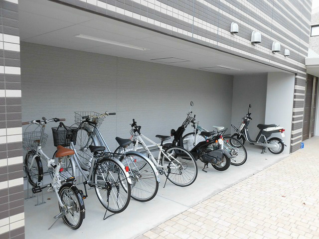メゾン中沢 ゆったりとしたスペースを確保しております。
