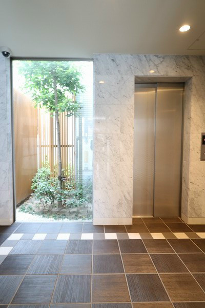 TMインプレシオン (ティエムインプレシオン) エントランス