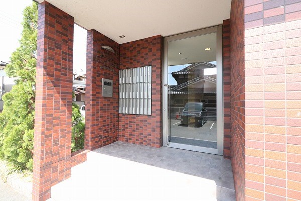 サンライズ石田 エントランス