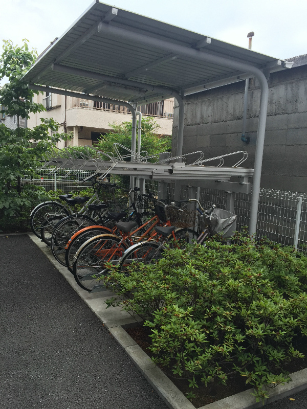 パールハイツ青砥 駐輪場