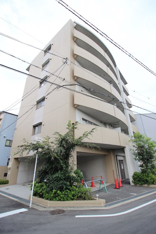 ネッサンス 外観