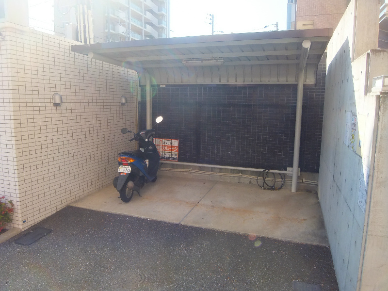 メルヘンローズ学研都市 駐輪場