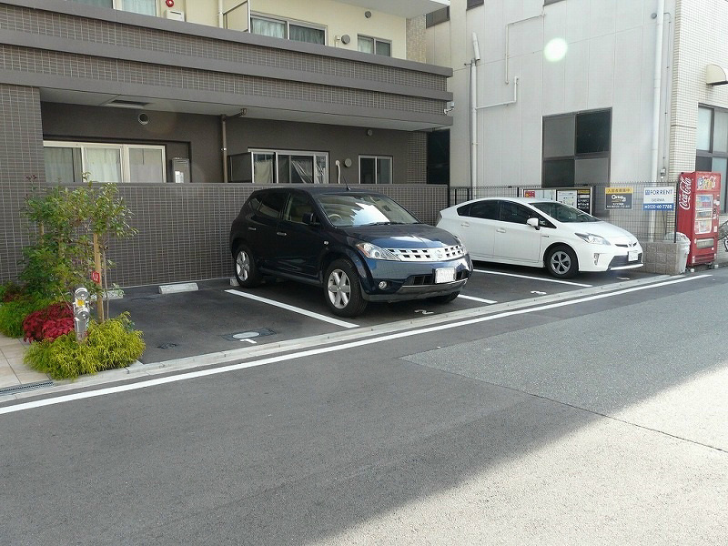 アベニール鷺洲 駐車場