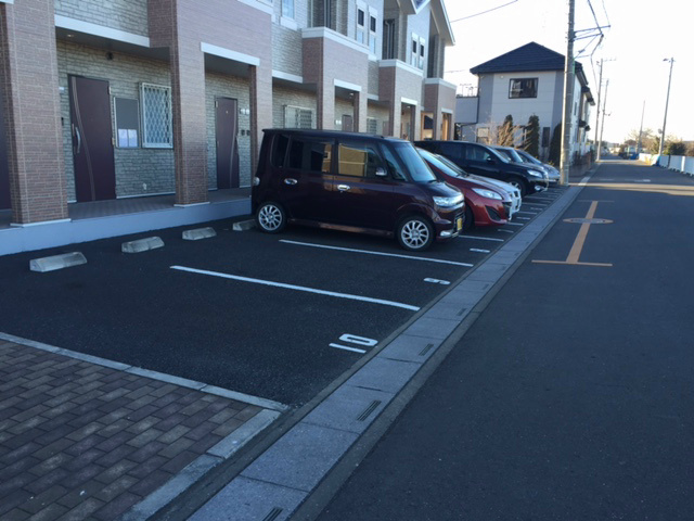 ルミエールⅡ(埼玉) 駐車場