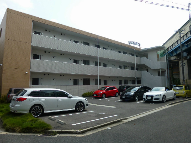 メルヴェーユ藤井寺 駐車場