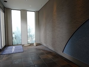 コンフォート城西 共用部写真（駐車場）
