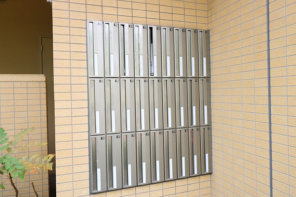 カサカリエンテ メールボックス