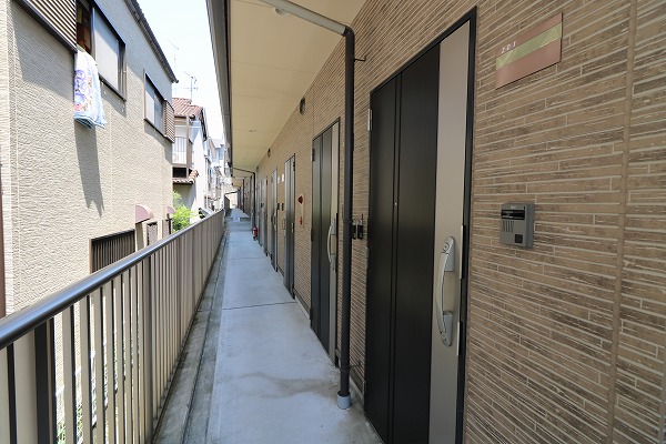 リマーレ山科 共用廊下