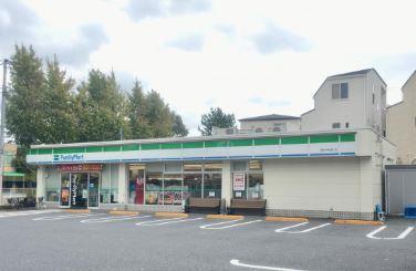 コンフォール浮間舟渡 コンビ二：ﾌｧﾐﾘｰﾏｰﾄ 浮間中央通り店　106m