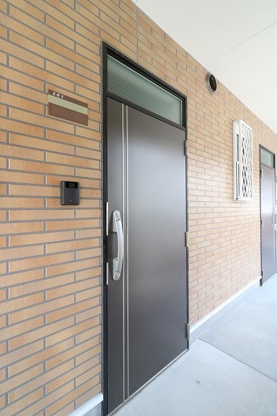 カーサノーブル 現地写真（玄関）