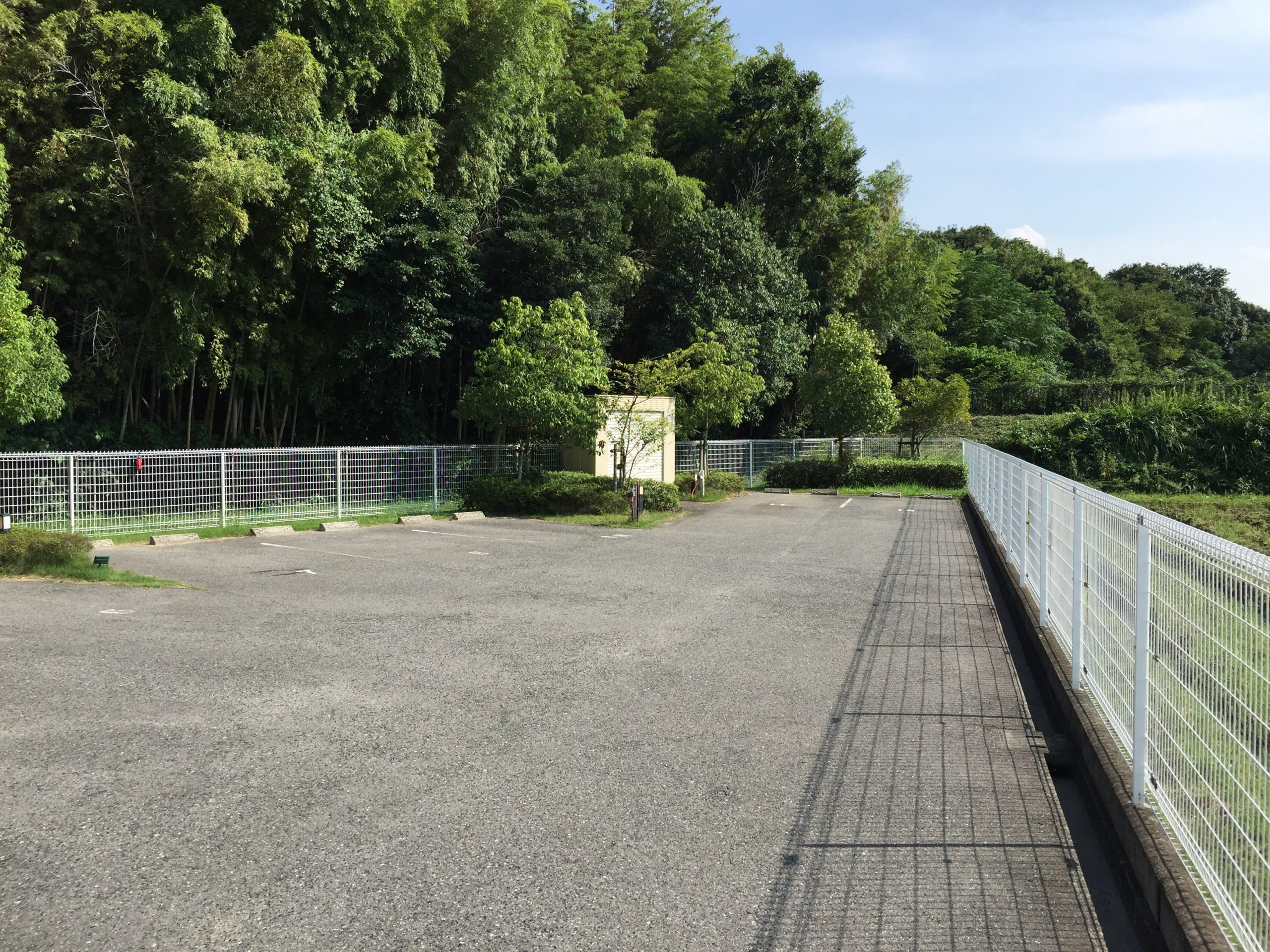 クレーンビレッジ 駐車場
