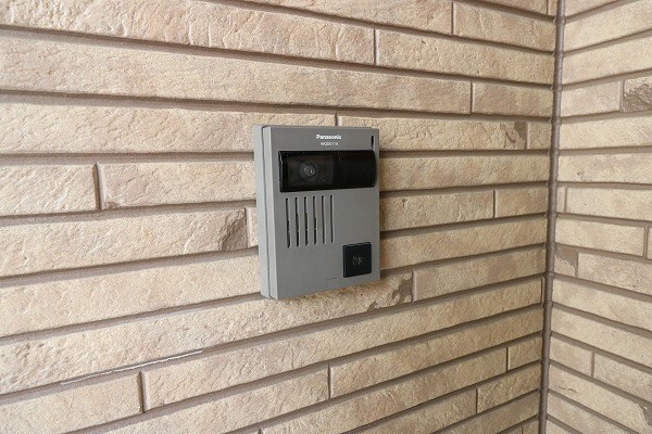 メゾン悠 現地写真（玄関）
