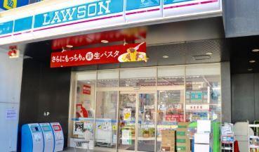 ウィステリア光進苑 コンビ二：ﾛｰｿﾝ 台東元浅草四丁目店　114m