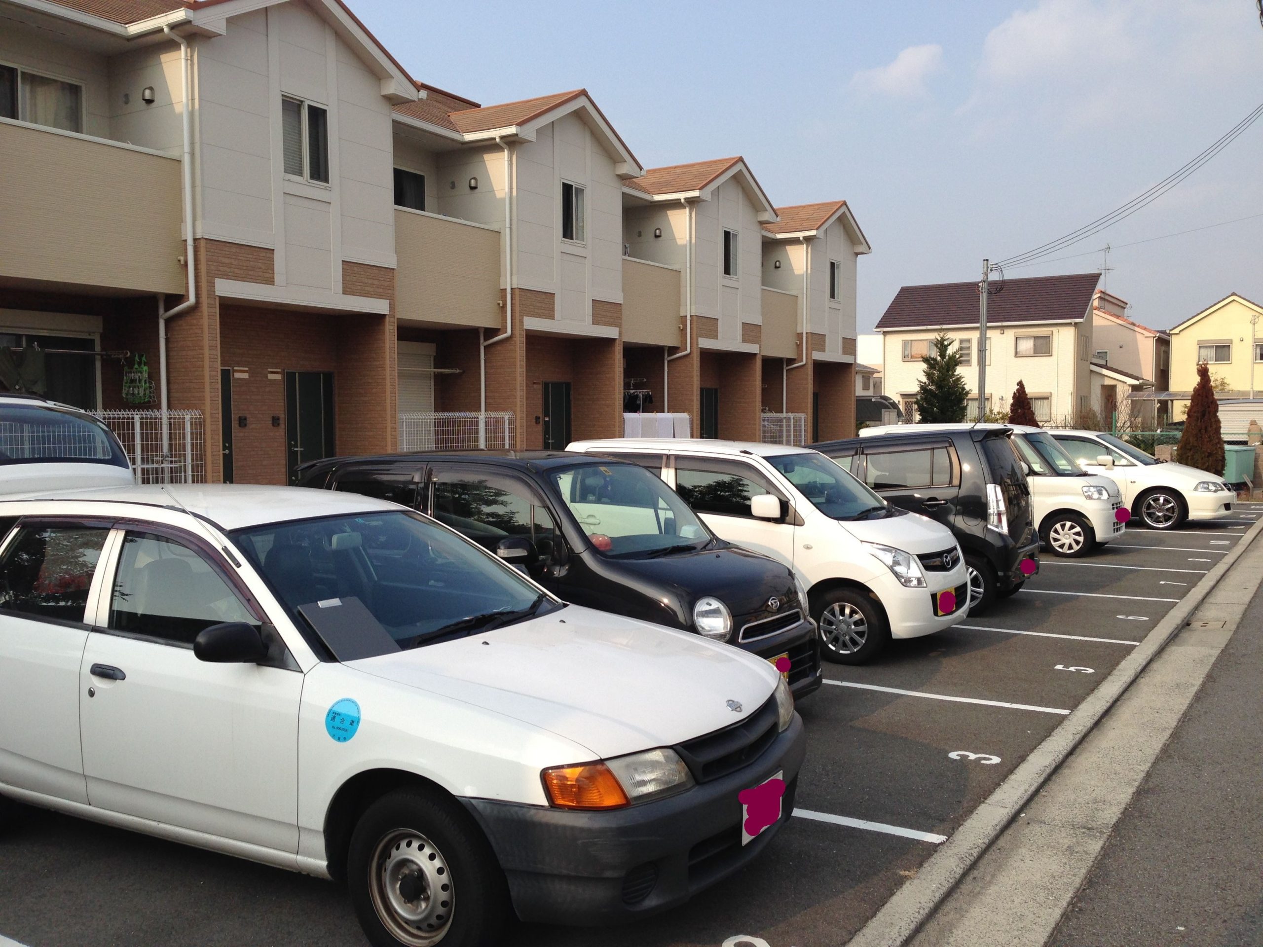 アーバン西町 駐車場