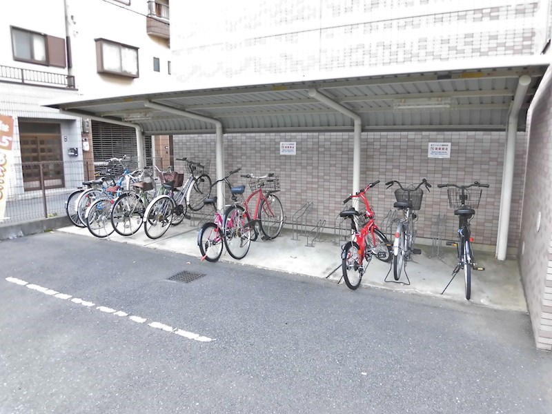 ヴィラさくら 駐輪場