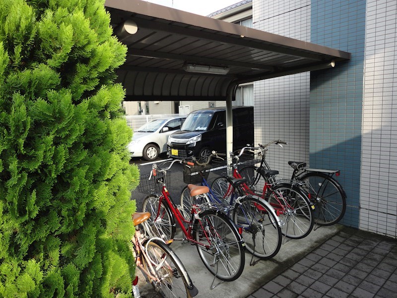 コンセールKUNI 駐輪場