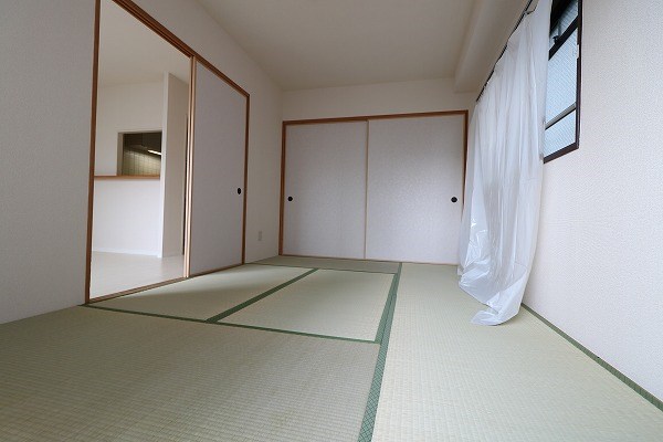 サンハイム森南 現地写真（玄関）