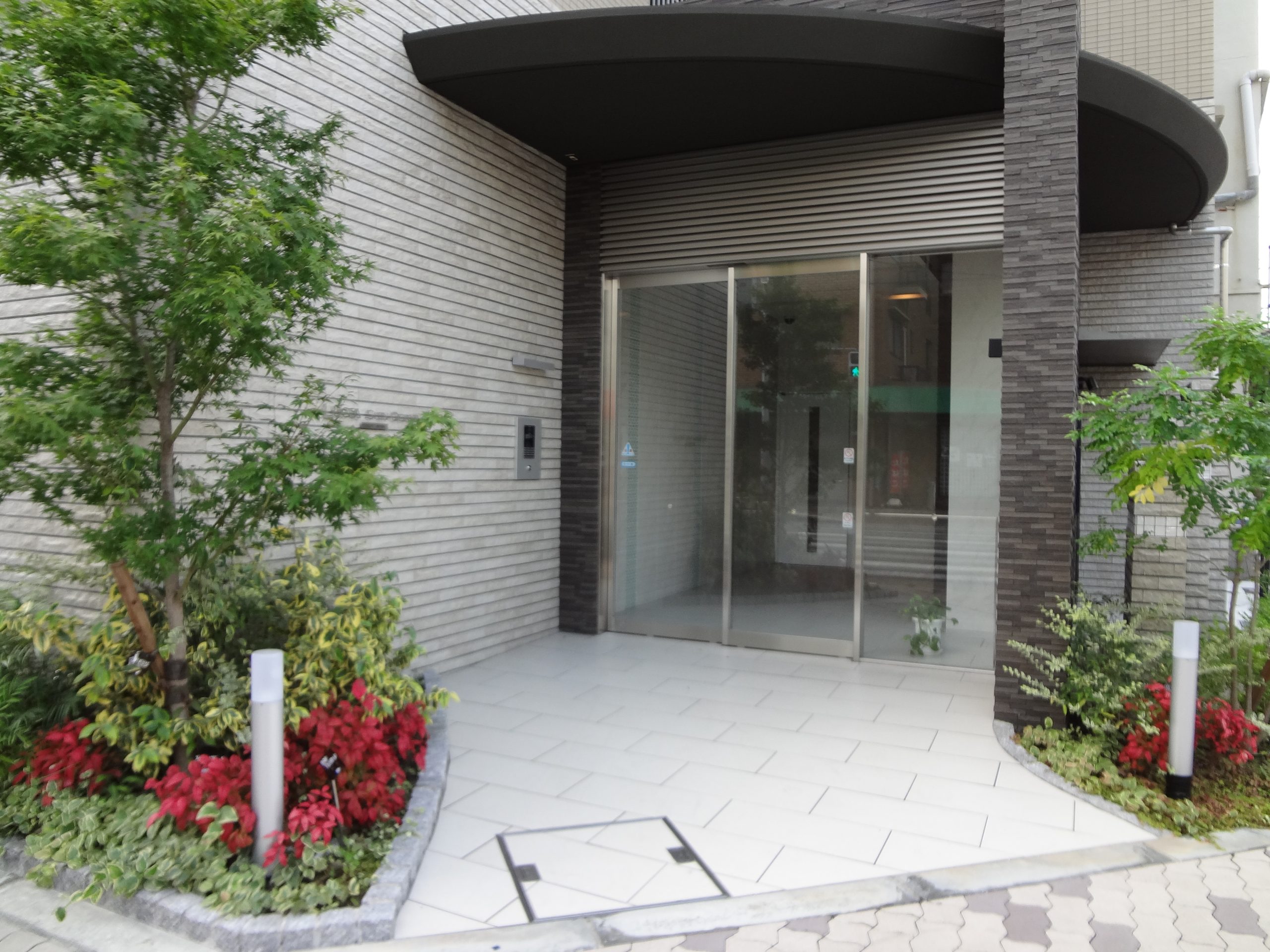ルシア新大阪 エントランス