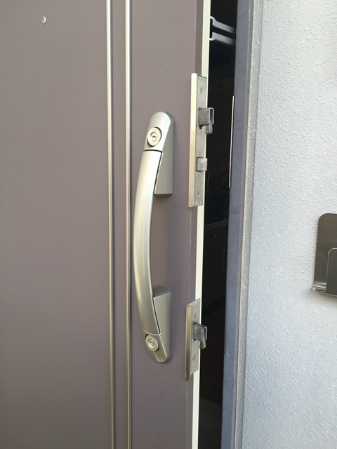 フランディルりんくう 現地写真（玄関）