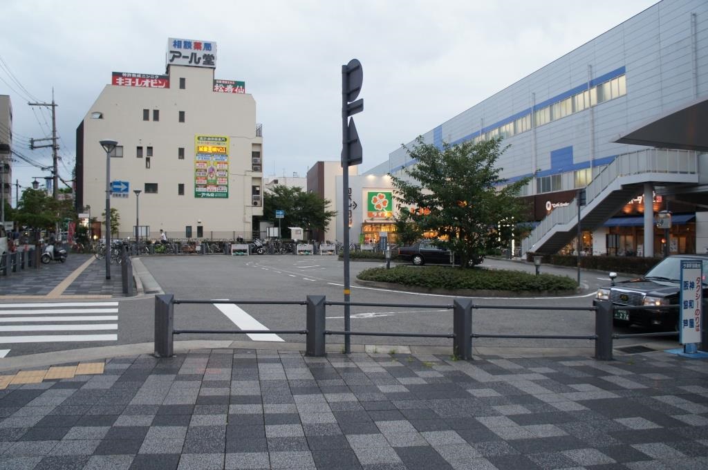 メゾンエクセラン 駅：阪神　阪急今津駅　133m