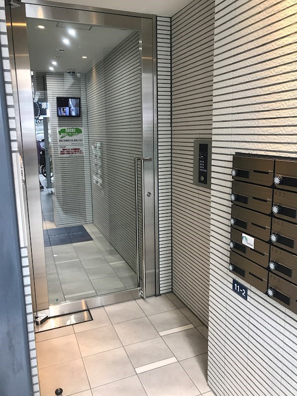 ヴィルヌーブ白楽 エントランス