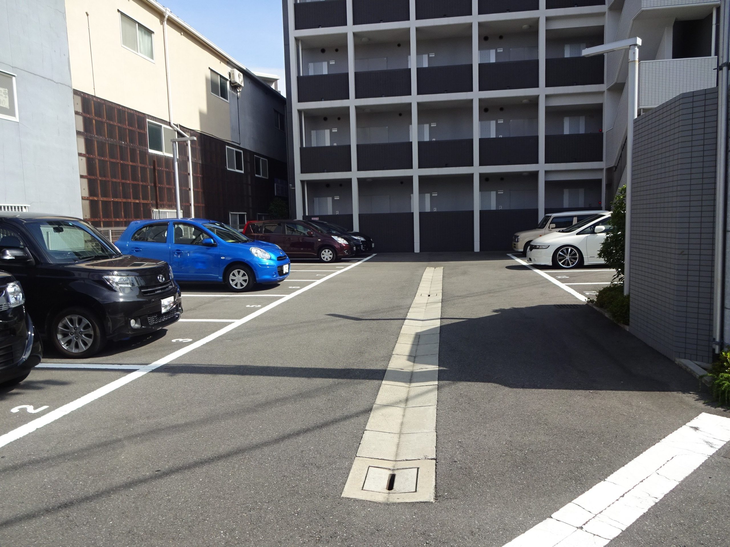 カンナビーノ 駐車場