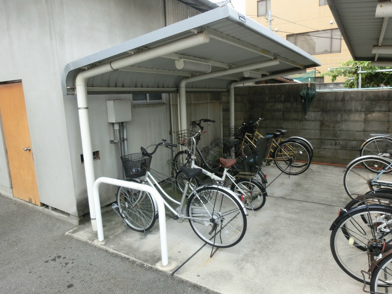 グランドゥール高師浜 駐輪場