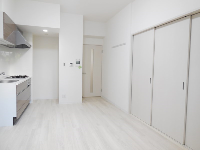 プログレッセ新大阪 可動式間仕切りなので開放可能