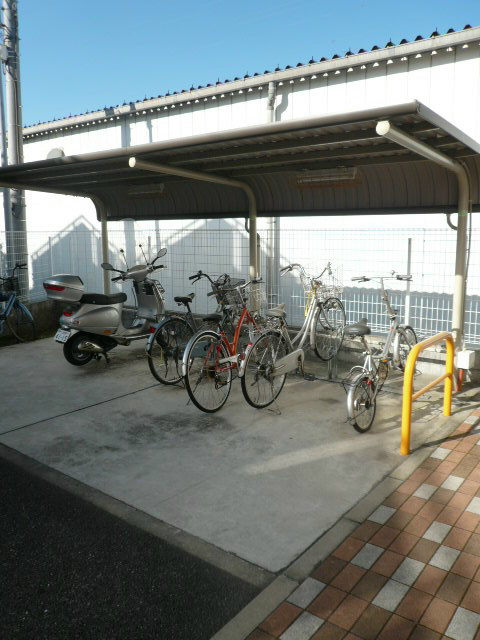 コンフォース 駐輪場