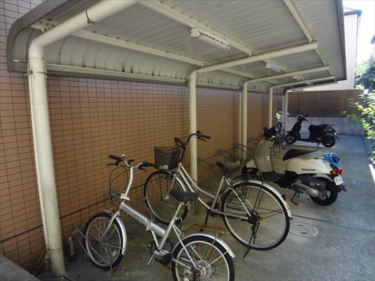 サンテラスエクセルガーデン 駐輪場
