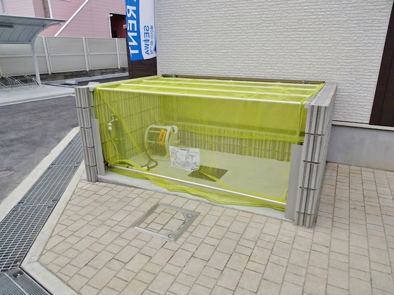 スプランドゥール春日 ゴミ置き場