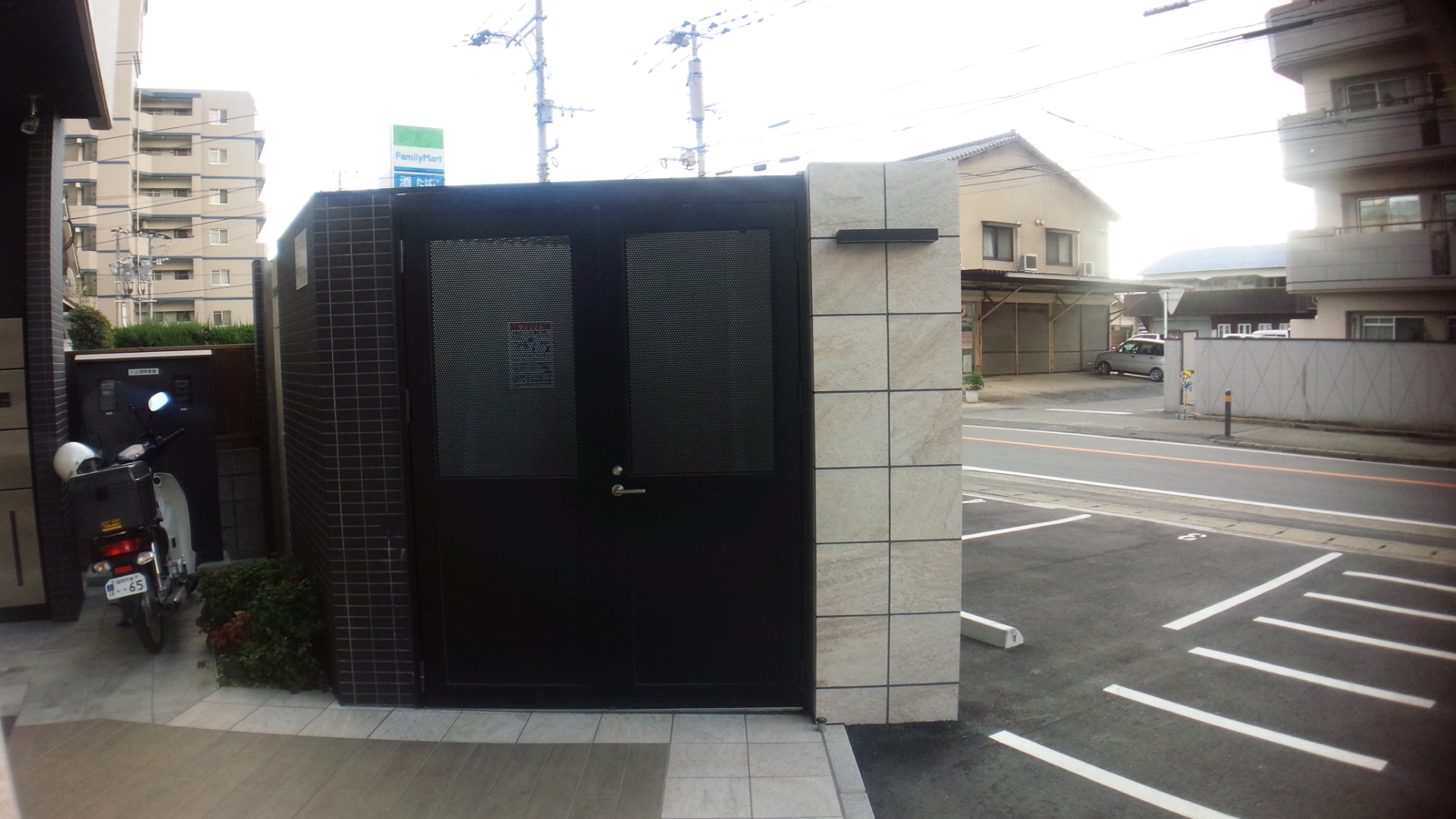 ラ　グリシーヌ ゴミ置き場