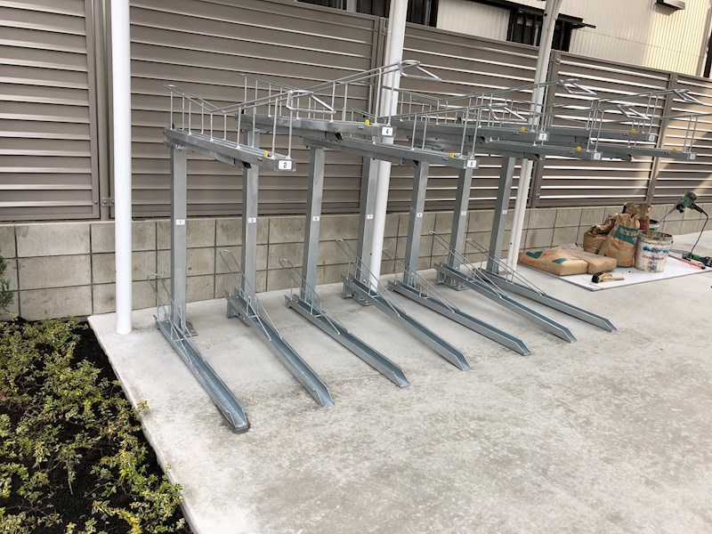 グランパークタワー 駐輪場