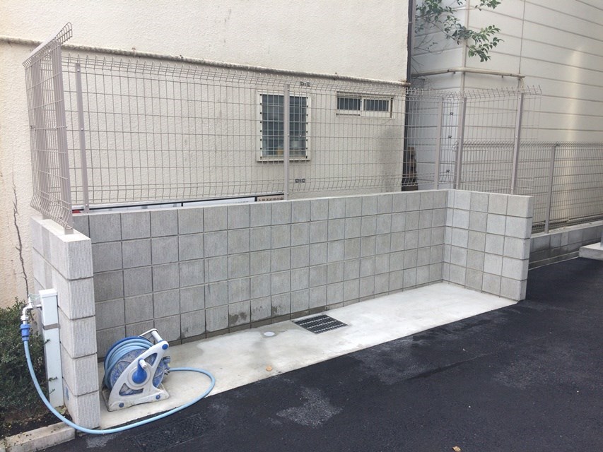 レユシール塚本 ごみ置き場