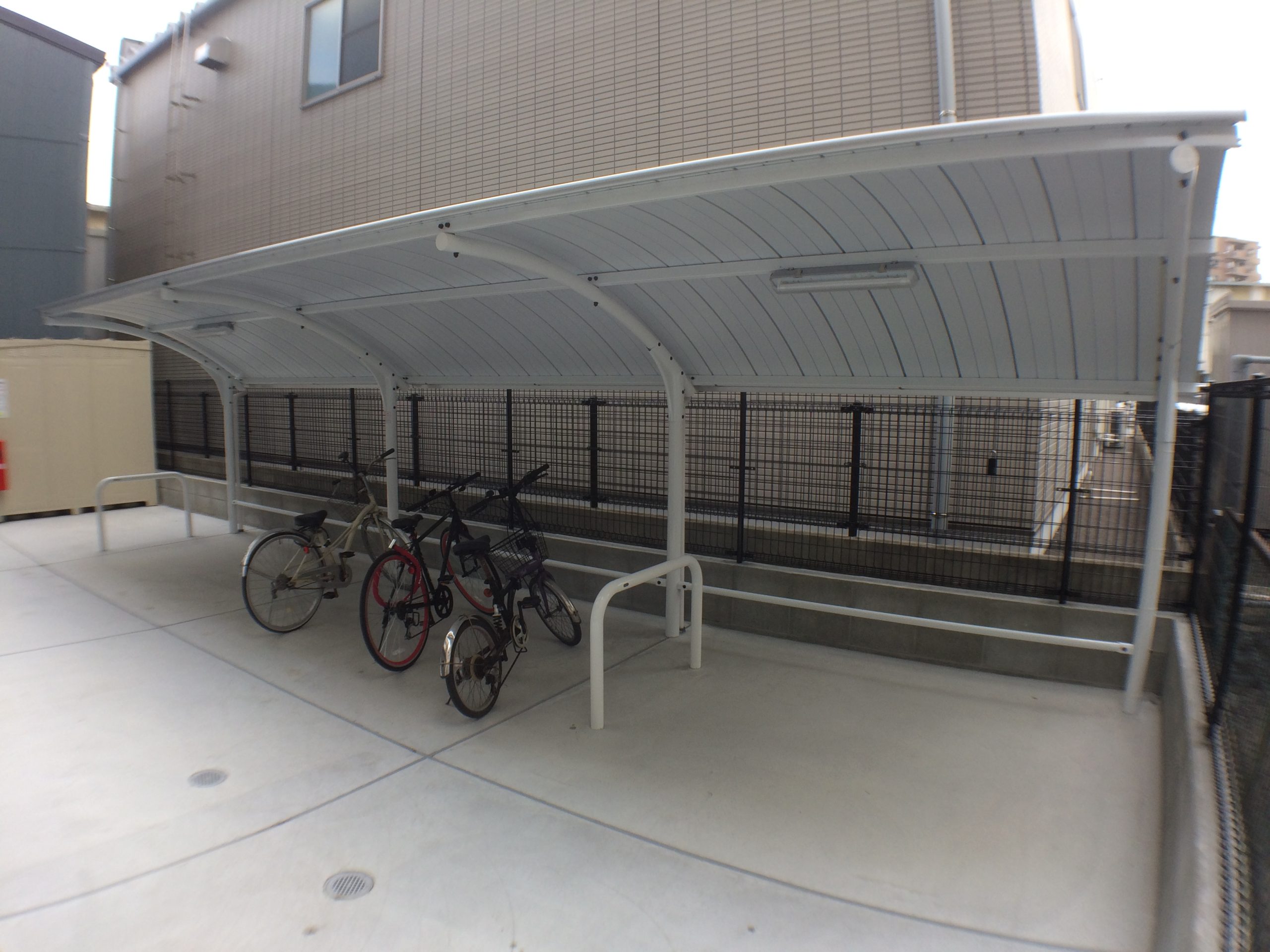 アストラル東比恵 駐輪場