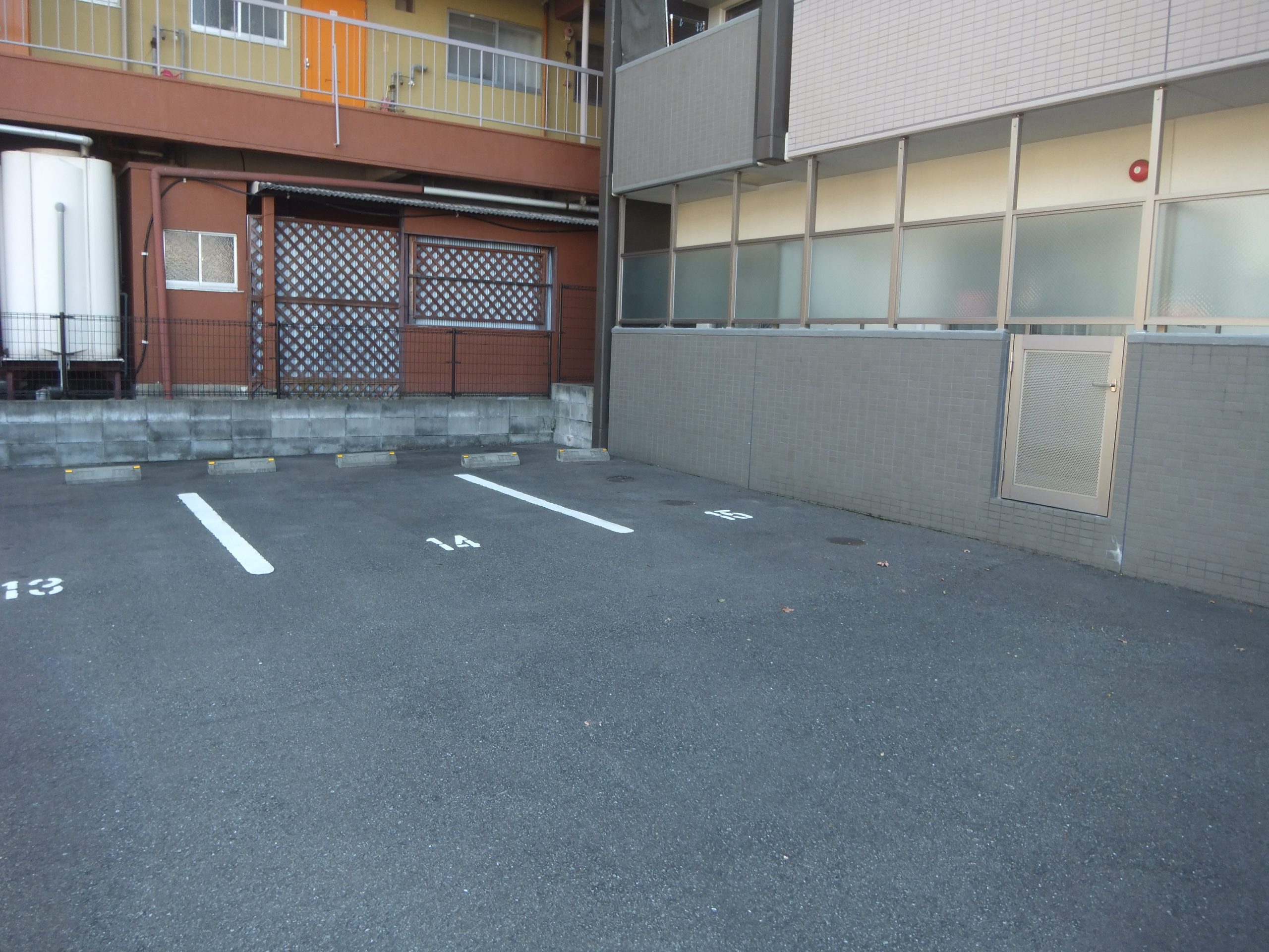 モントーレヒルズ舞松原 駐車場