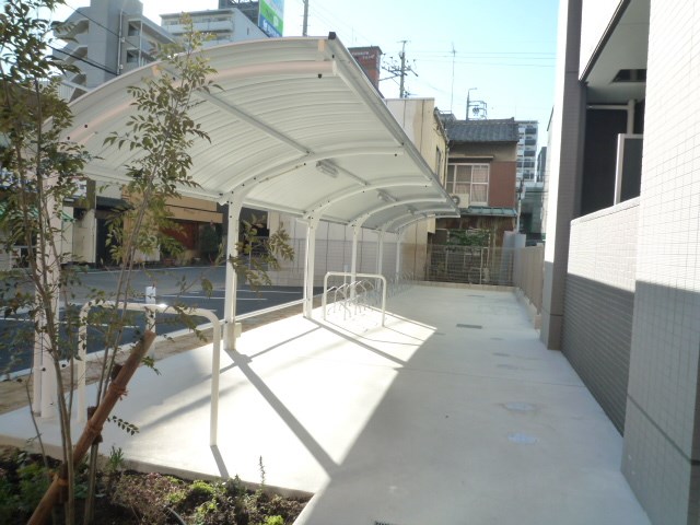 ルペルティア 駐輪場
