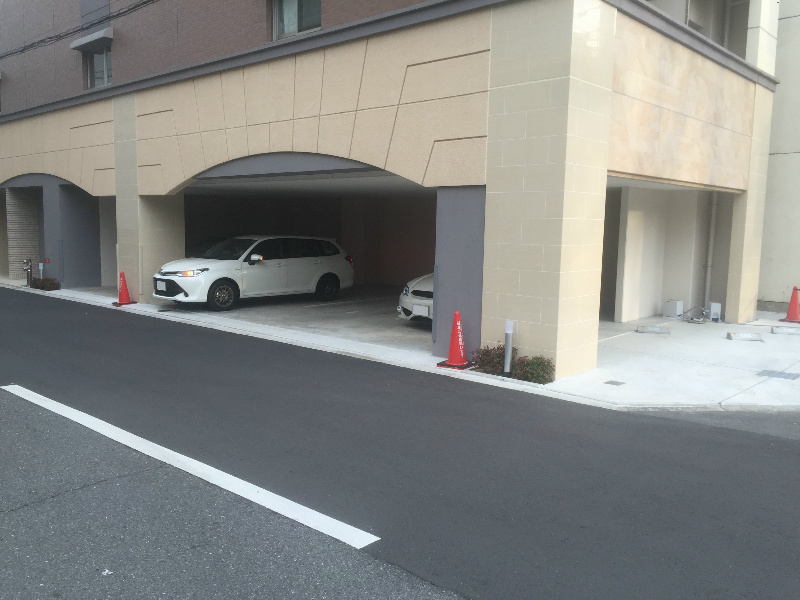 レユシール 駐車場