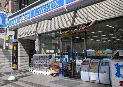メゾン明神下 コンビ二：ﾛｰｿﾝ 神田明神店　3m
