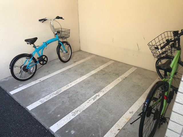 ヴィラージュ横浜 駐輪場2
