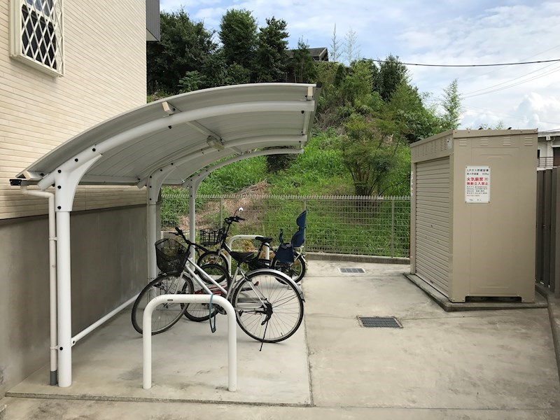 ディアプレステージ豊田 駐輪場