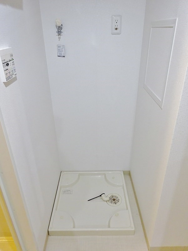Grandir 服部（グランディール服部） 室内洗濯機置き場