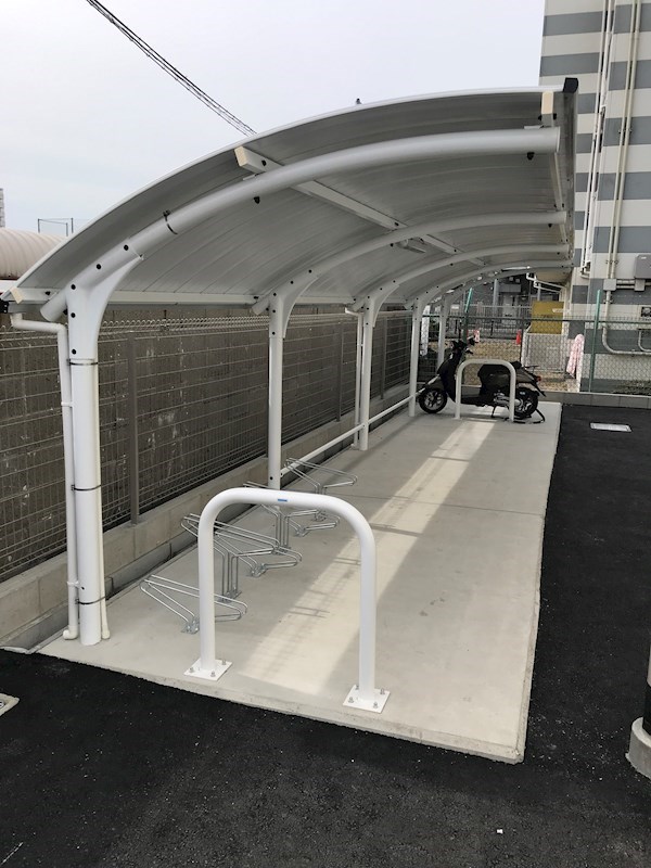 モンテローザ 駐輪場