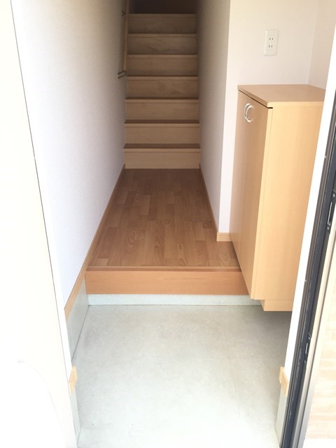 アルルⅠ番館 玄関