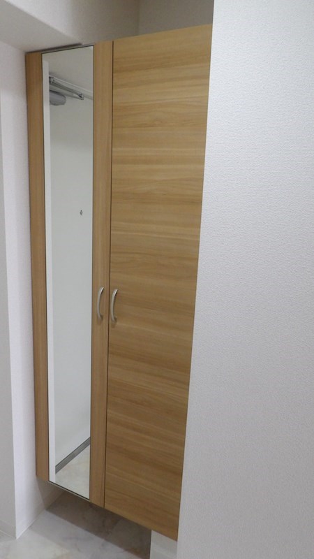 SEIZAN箱崎駅前 (セイザンハコザキエキマエ) 現地写真（玄関）