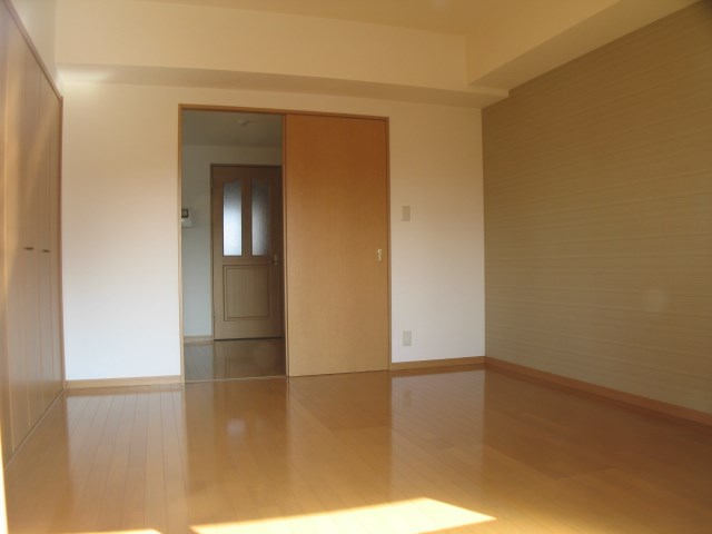 レアルコート 現地写真（玄関）